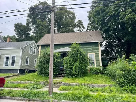 344 Central Ave, Norwich, CT 06360
