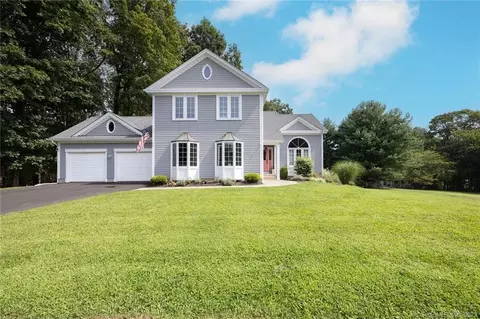 16 Cornelia Dr, Wallingford, CT 06492