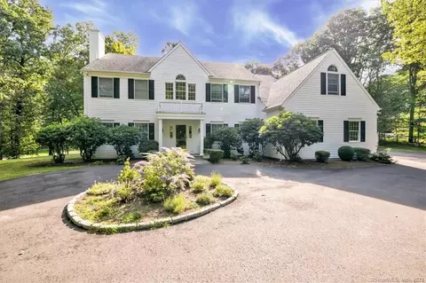 186 Saddle Hill Rd, Stamford, CT 06903