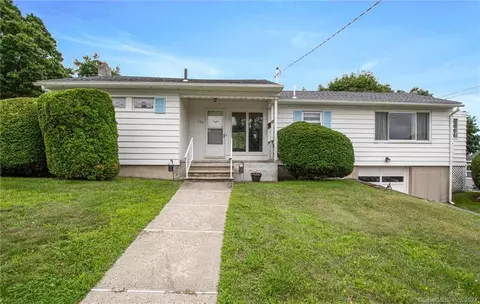 107 Butternut Ridge Rd, Waterbury, CT 06706