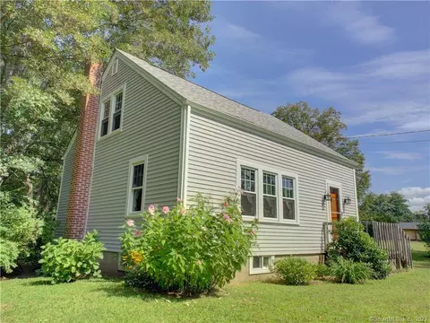 37 Allen Hill Rd, Brooklyn, CT 06234