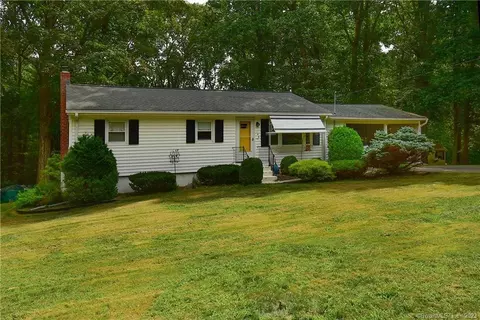 148 Virginia Ln, Tolland, CT 06084