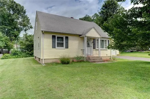 45 Brookside Dr, Bristol, CT 06010
