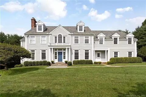65 Amys Ln, New Canaan, CT 06840