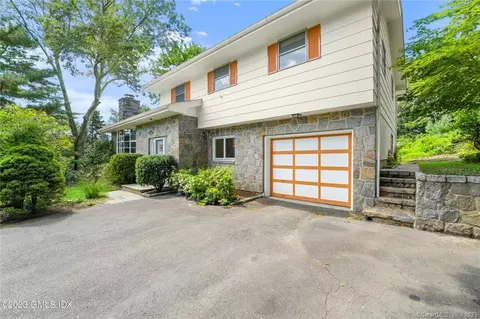 27 Homestead Rd, Greenwich, CT 06831