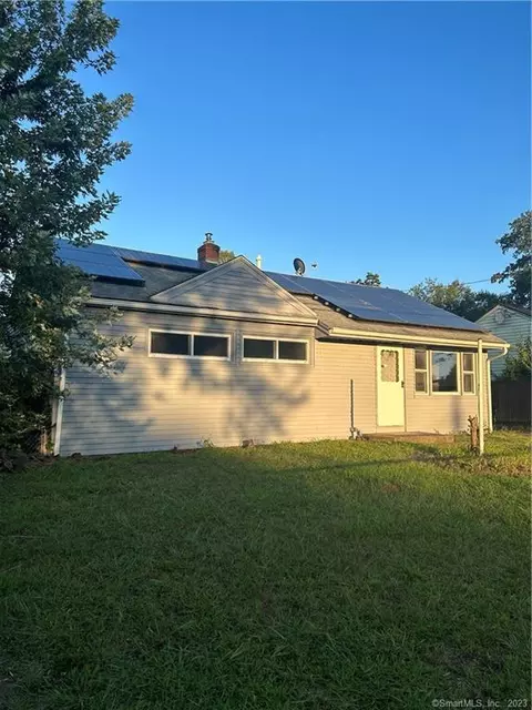 76 Mitchell Dr, East Hartford, CT 06118