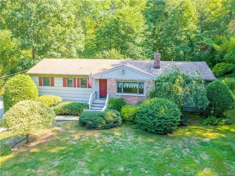 60 Stony Hill Rd, Ridgefield, CT 06877