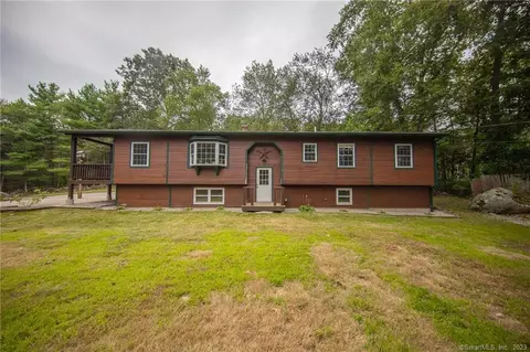 185 Moosup Pond Rd, Plainfield, CT 06354