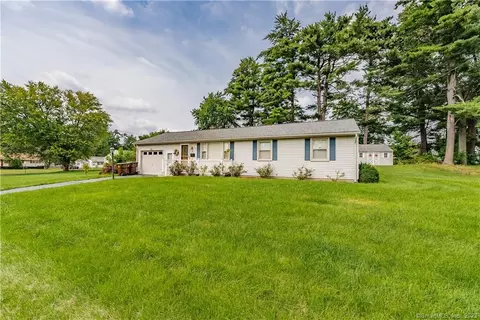1 Cora St, Enfield, CT 06082
