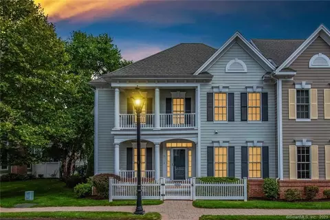 11 Pennington Dr #11, Simsbury, CT 06070