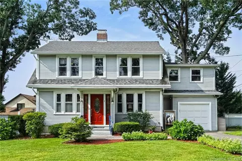 3 Hillcrest Ave, Milford, CT 06460