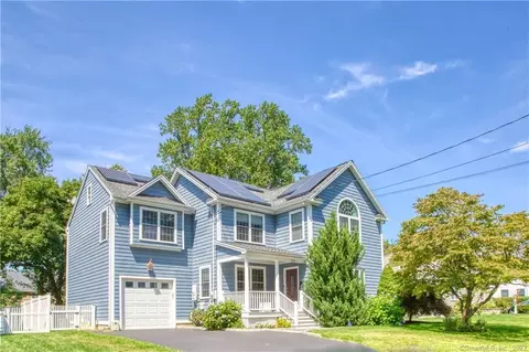 92 Wilton Rd, Fairfield, CT 06824