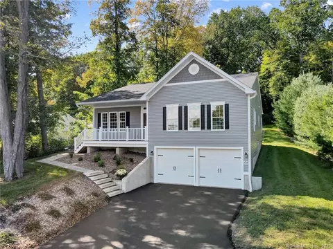 175 Ridgewood Rd, Middletown, CT 06457