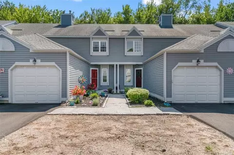 725 Island Ln #C16, West Haven, CT 06516