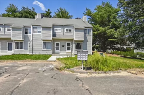 70 Old Town Rd #310, Vernon, CT 06066