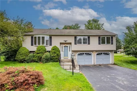 10 Menna Rd, Ansonia, CT 06401