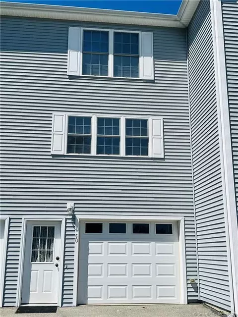 50 Sachem Dr #50, Plainfield, CT 06374