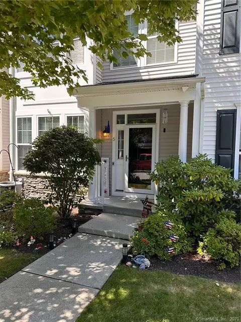5 Orwich Ct #5, Danbury, CT 06810