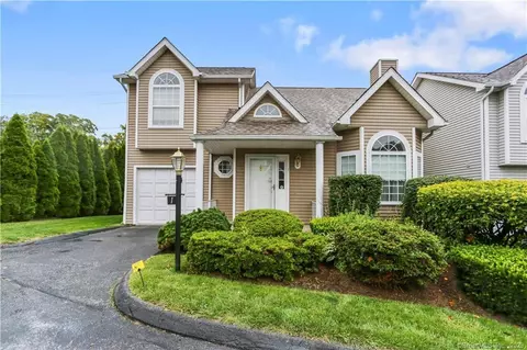 596 Glenbrook Rd #1, Stamford, CT 06906
