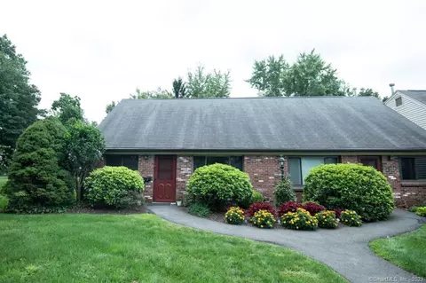 50 Dannys Way #50, Wallingford, CT 06492