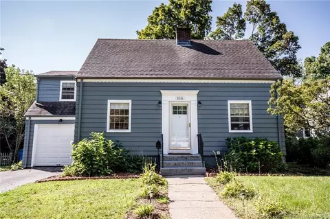 116 Colonial Dr, Hamden, CT 06518
