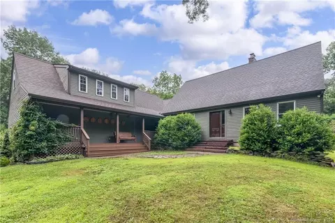 533 Pomfret Rd, Brooklyn, CT 06234