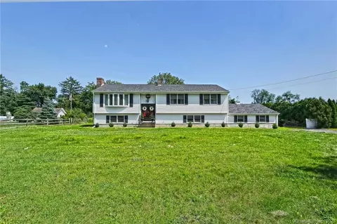 44 Spring Rd, North Haven, CT 06473
