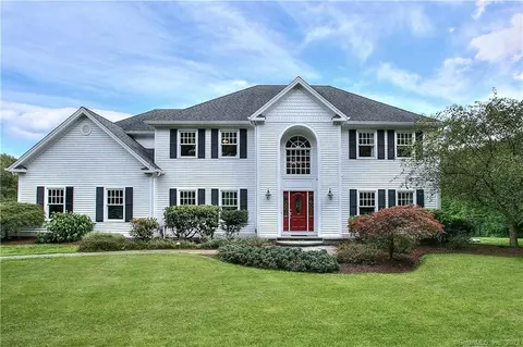 35 Ridgeway Rd, Easton, CT 06612