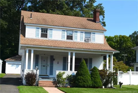 89 Henry St, Manchester, CT 06042