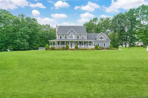 31 Birchview Dr, Ellington, CT 06029