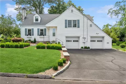 68 Ralsey Rd, Stamford, CT 06902