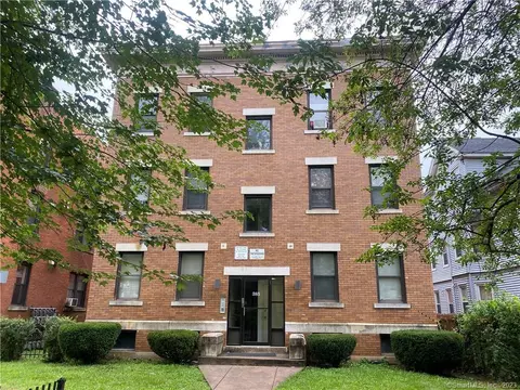 385 Woodland St #2A, Hartford, CT 06112