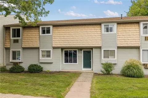 28 Carillon Dr #C, Rocky Hill, CT 06067