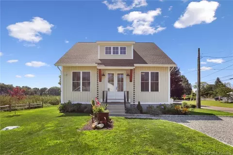 10 East Rd, Clinton, CT 06413