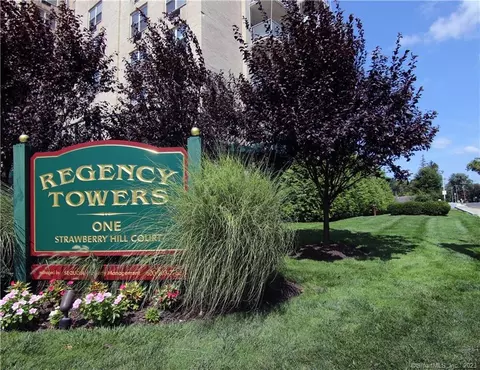 1 Strawberry Hill Ct #11H, Stamford, CT 06902