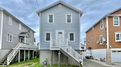 20 Richard St, Milford, CT 06460