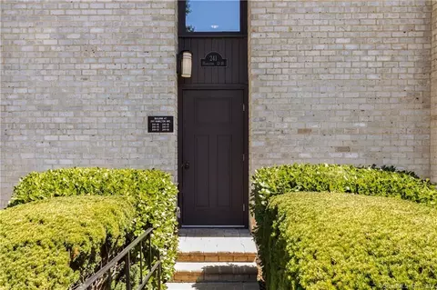 241-17 Hamilton Ave #80, Stamford, CT 06902
