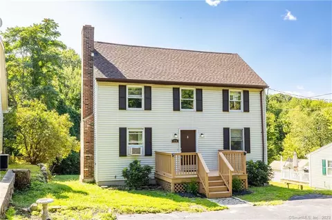 274 Old Wolcott Rd, Bristol, CT 06010
