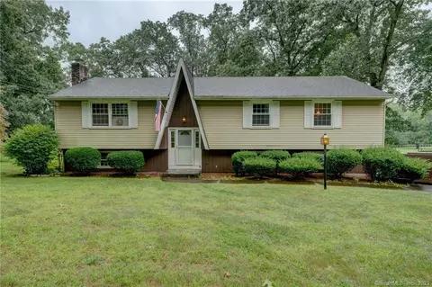 39 Patsun Rd, Somers, CT 06071