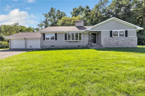 31 Morningside Rd, Easton, CT 06612