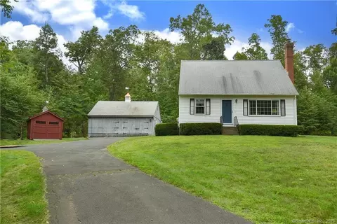 10 12 Cedarwood Dr, Ellington, CT 06029