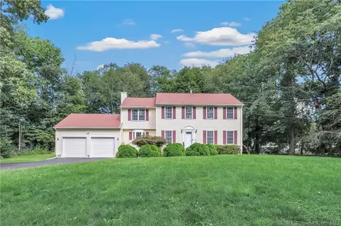 927 Mapledale Rd, Orange, CT 06477