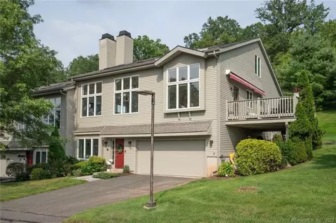 9 Wyndemere, Avon, CT 06001