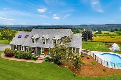 76 Louis Rd, Middlefield, CT 06455