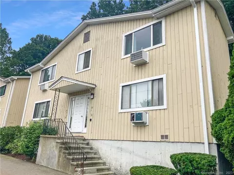 60 Plainfield Ave #33, West Haven, CT 06516