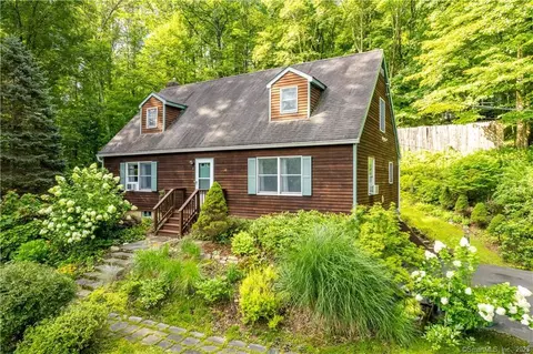 81 Squash Hollow Rd, New Milford, CT 06776