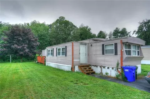 233 H St, Groton, CT 06340