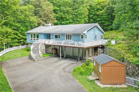 20 Little Boston Ln, Redding, CT 06896