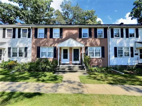 237 Sylvan Knoll Rd, Stamford, CT 06904