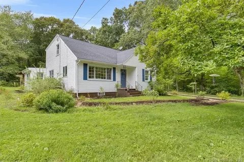 191 Stanavage Rd, Colchester, CT 06415